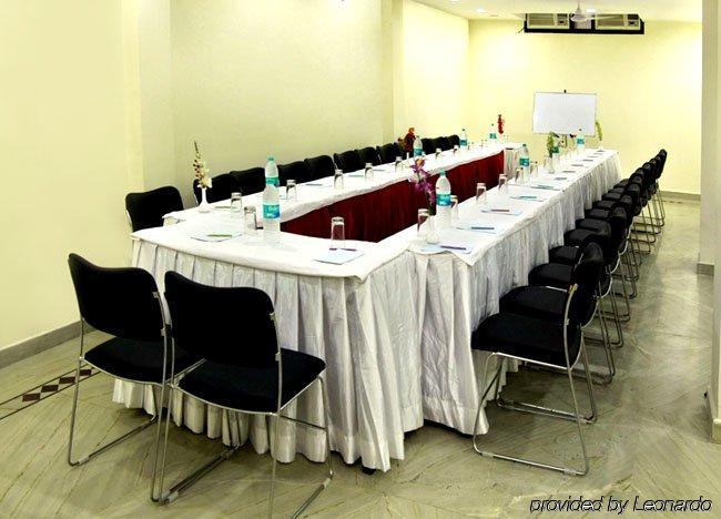 Hotel Shanti Palace West Nova Deli Facilidades foto